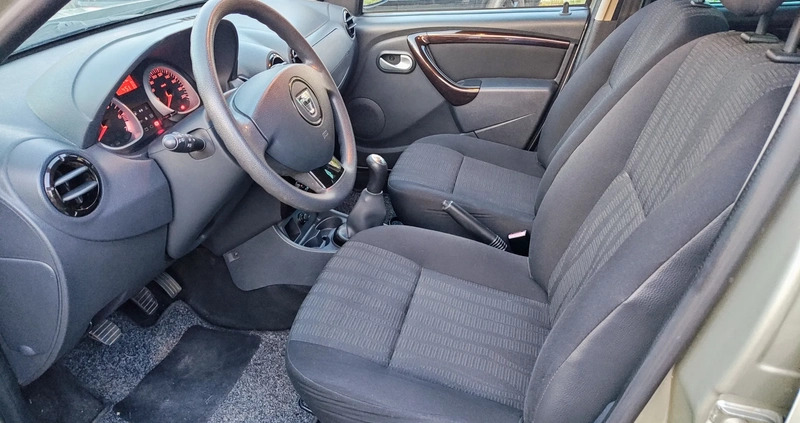 Dacia Duster cena 36500 przebieg: 97800, rok produkcji 2012 z Tuczno małe 407